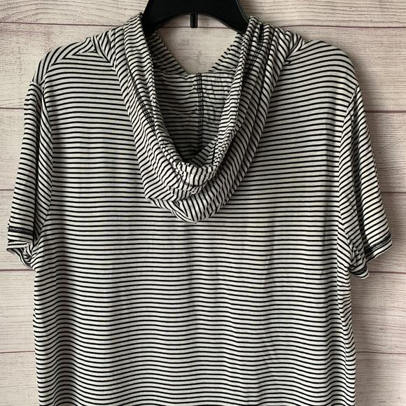 Sunday Black and White Striped Hoodie Short Sleeve Shirt Kangaroo Pocket Size L - Picture 5 of 16
